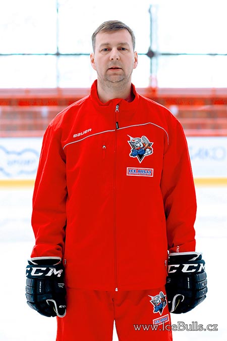 Владимир Домин, хоккейный лагерь, хоккейный лагерь в чехии, хоккейный лагерь ICE BULLS, хоккейный сборы для команд, хоккейные сборы в Чехии, детский хоккейный лагерь, летний хоккейный лагерь